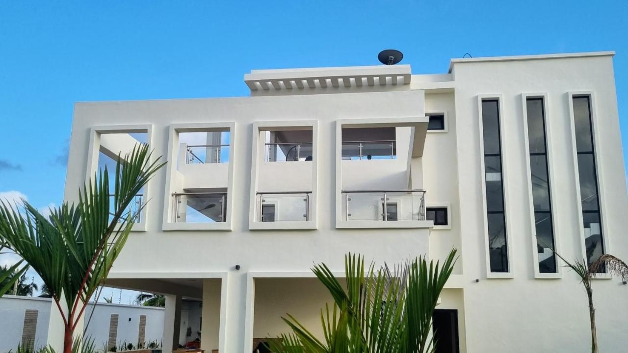 Villa Bolati, Avec Piscine, Jacuzzi, Jardin Et Vue Bonoua Екстериор снимка