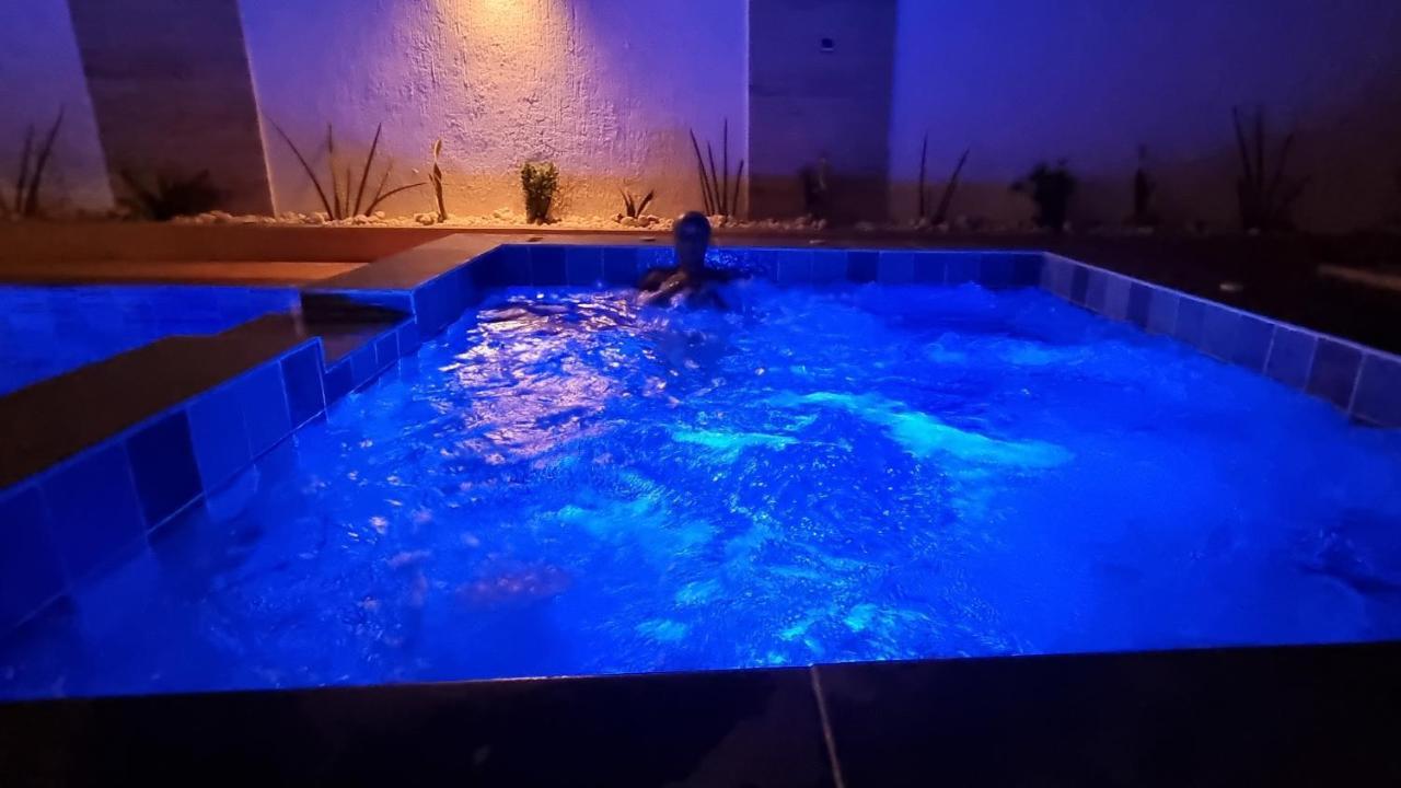 Villa Bolati, Avec Piscine, Jacuzzi, Jardin Et Vue Bonoua Екстериор снимка