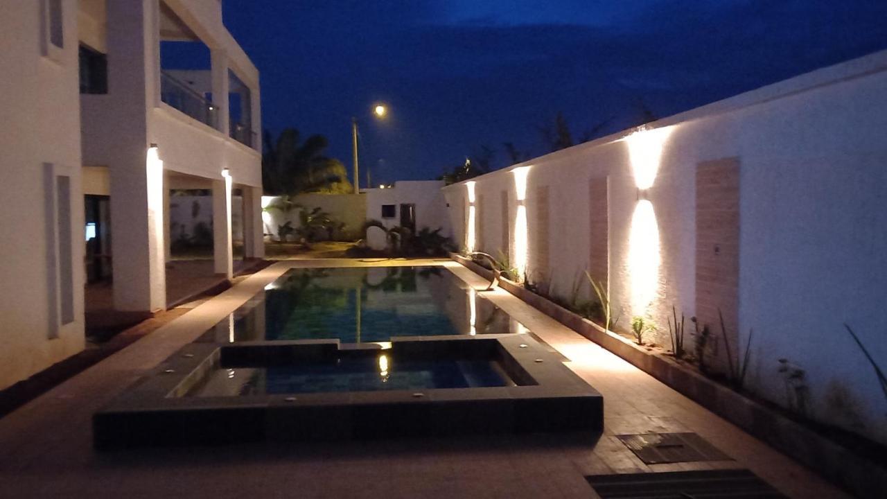 Villa Bolati, Avec Piscine, Jacuzzi, Jardin Et Vue Bonoua Екстериор снимка